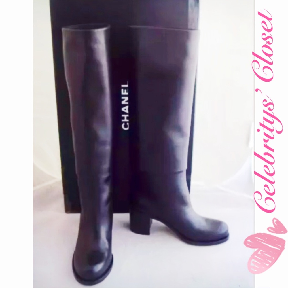 ♥️SOLD♥️AUTH CHANEL CC Logo High Fold Over Runway Butter Lambskin Boots 39